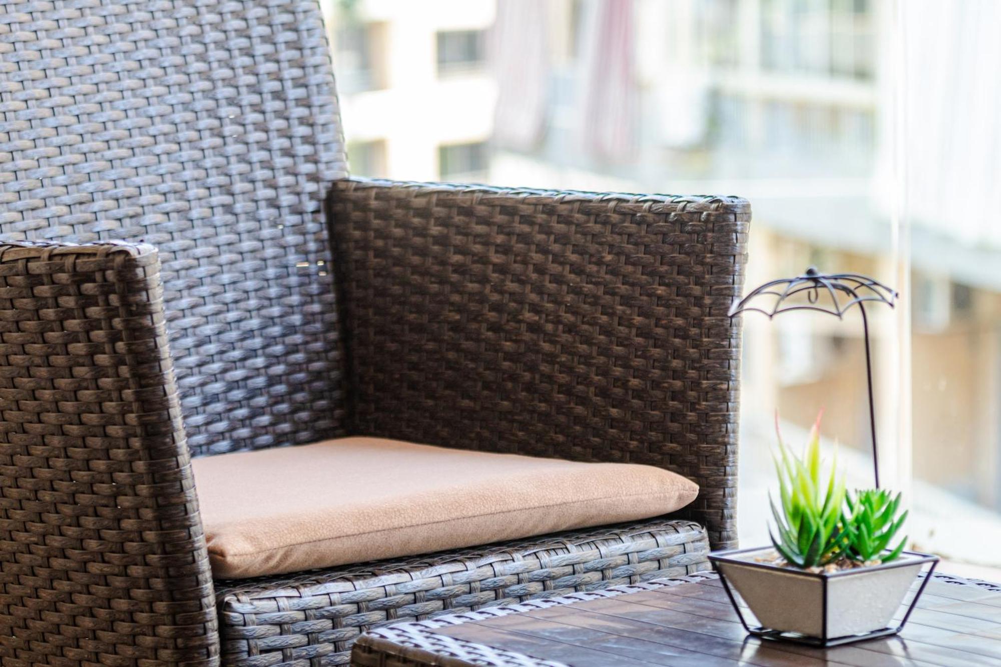 Britannia Suites Beirut Exteriör bild