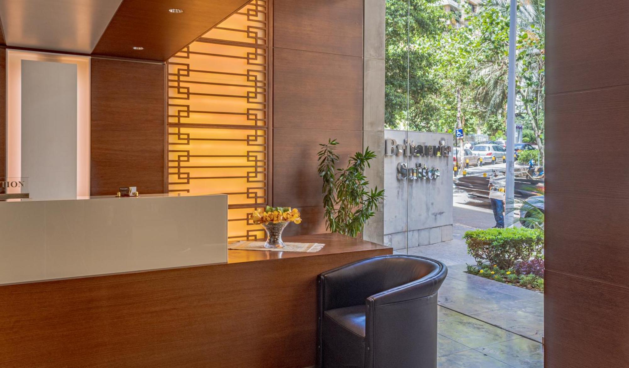 Britannia Suites Beirut Exteriör bild